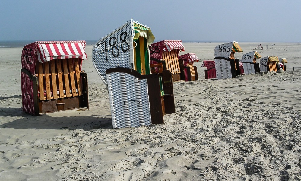 Juist, Strandkörbe -- 2005 -- 1454