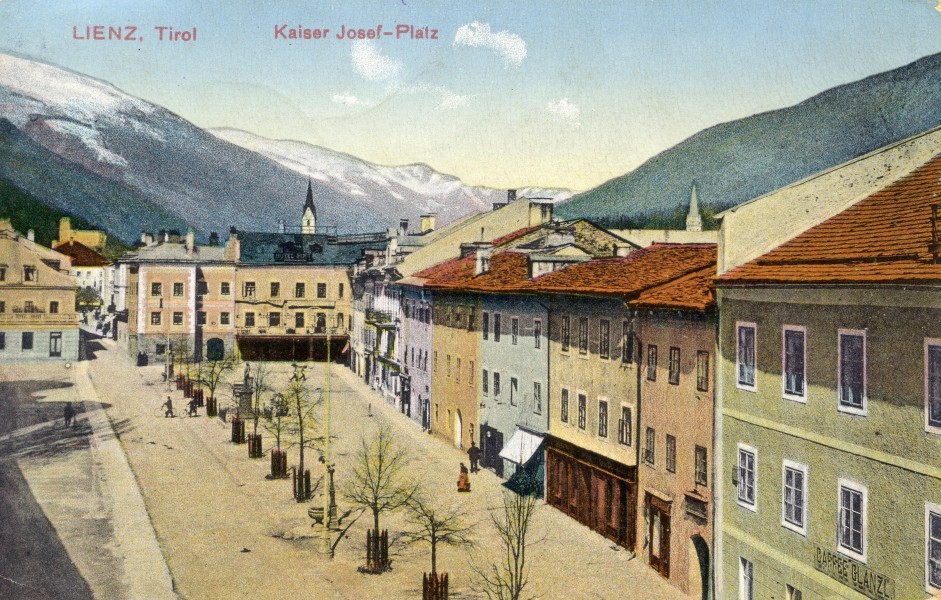 Kaiser Josef Platz, Lienz 1
