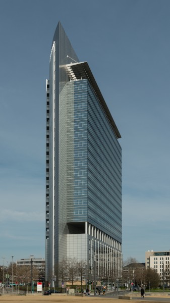 Kastor, Frankfurt, Southwest view 20170325 1