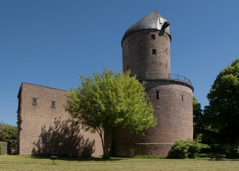Kempen, die Kempener Turmmühle (zonder wieken) op de voormalige stadsmuur IMG 3111 2018-05-06 13.16