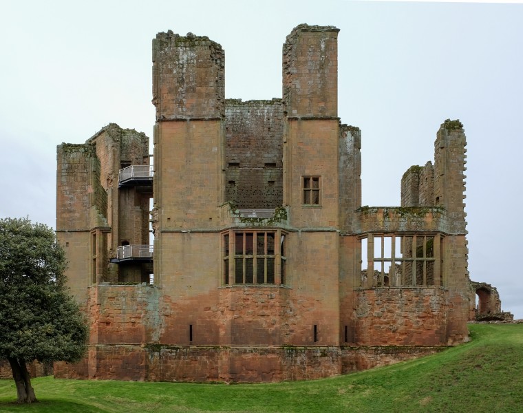 Kenilworth Castle, Leicester's Building 2016