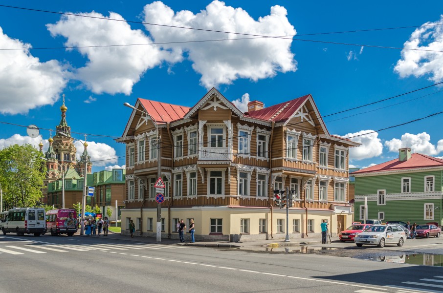 Khrushchev mansion in Petergof 01