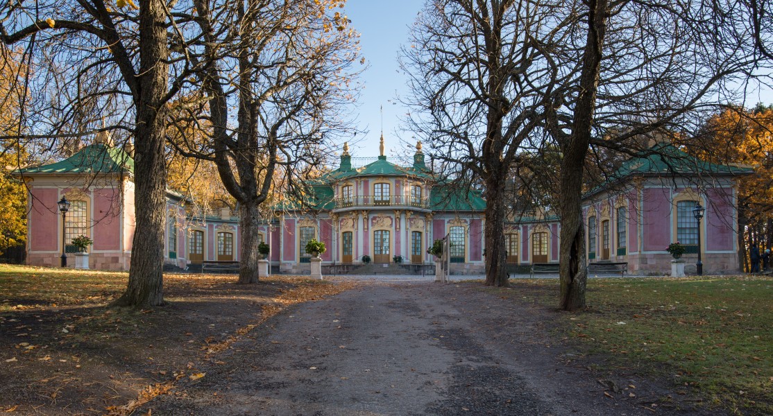 Kina slott October 2016 01
