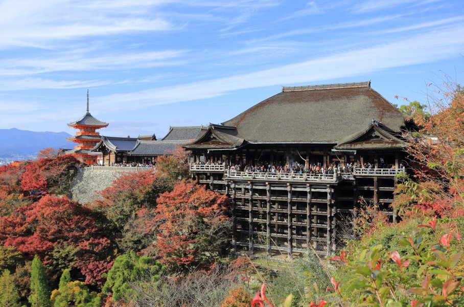 Kiyomizu-dera, Kyoto, November 2016 -02