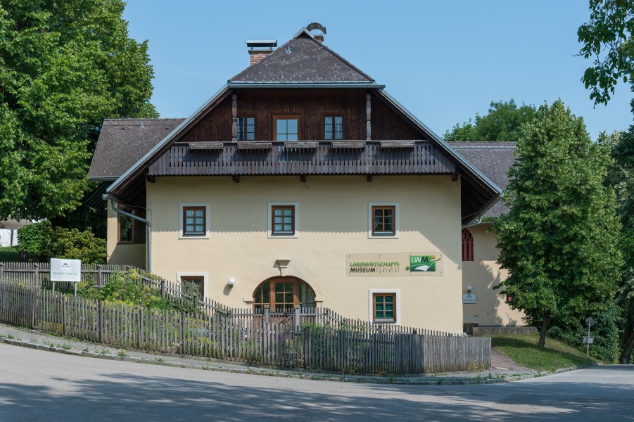 Klagenfurt Ehrentaler Str 119 Landwirtschaftsmuseum Schloss Ehrenthal 12062015 1236