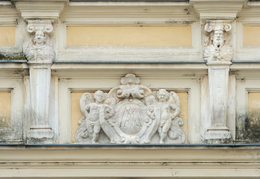 Klagenfurt Lidmanskygasse 14 Portalschauwand Marien-Wappen 15072016 3832