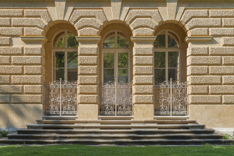Klagenfurt Museumgasse 2 Landesmuseum S-Seite Portal 14082016 4174