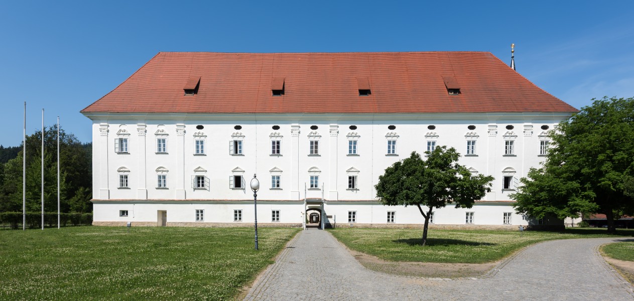 Klagenfurt Stift Viktring Ost-Ansicht 08062015 4570