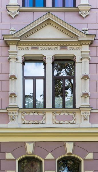 Klagenfurt Viktringer Ring 11 Geburtshaus von Herbert Boeckl Zwillingsfenster 14082016 4180