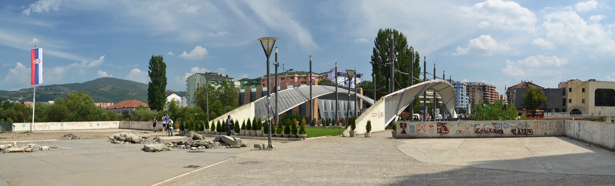 Kosovska Mitrovica bridge - from north