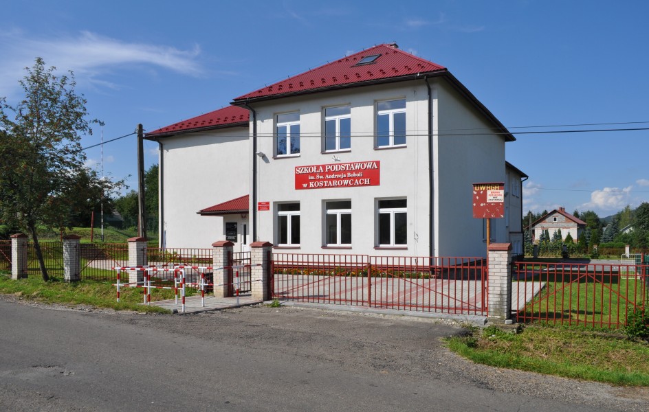 Kostarowce - school 1