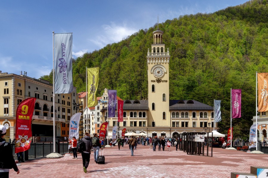 Krasnaya Polyana Rosa Khutor P5020287 2200