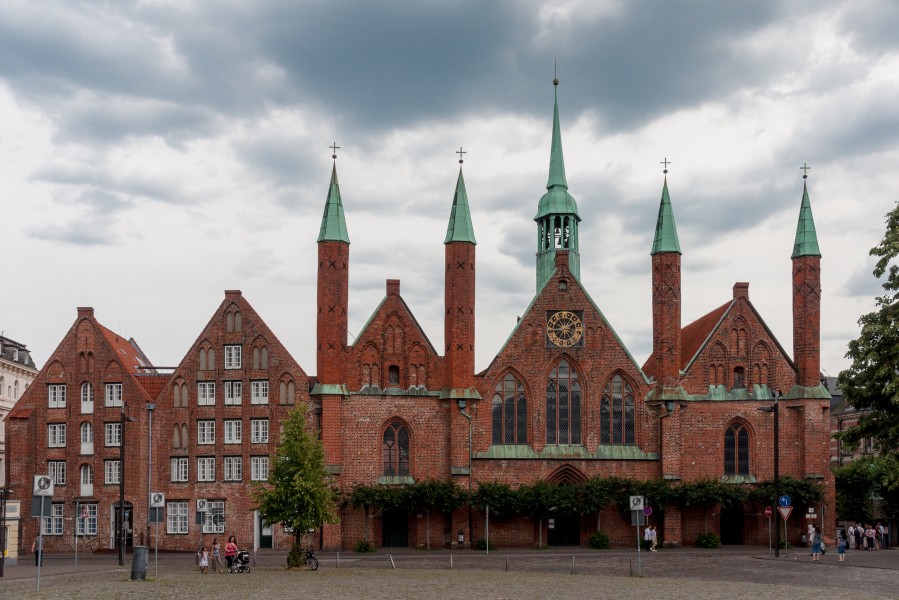 Lübeck Germany Heiligen-geist-Hospital-01