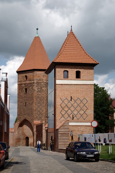 Lębork Derdowskiego baszty DSC 2900