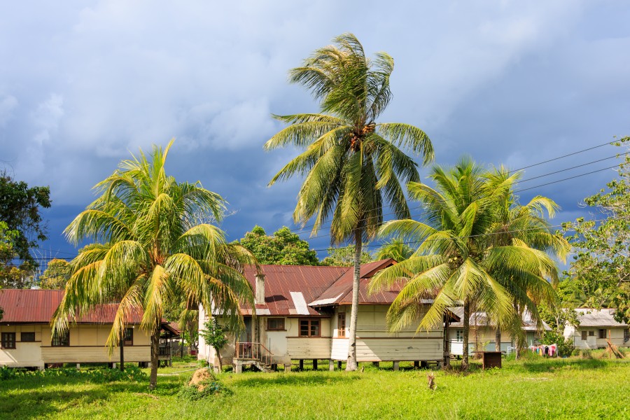 Lahad-Datu Sabah Houses-in-government-quarter-05