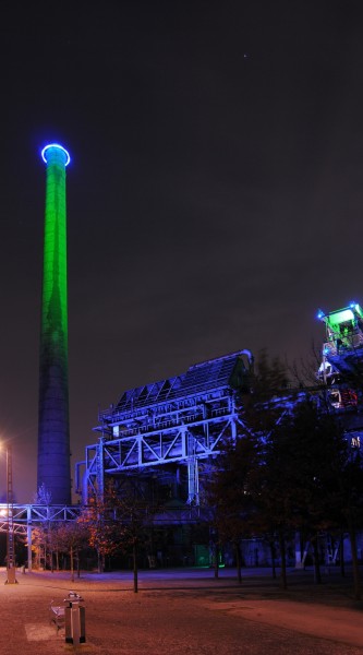 LaPaDu night Hochofen-5-Schornstein 2010-11-21