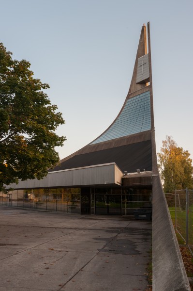 Lauritsalan kirkko 2017 07