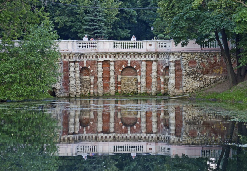 Lefortovo Park Grotto Mos06-13