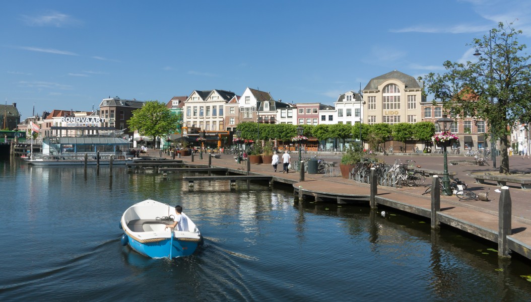 Leiden, straatzicht Beestenmarkt-Steenstraat foto7 2017-06-11 10.02