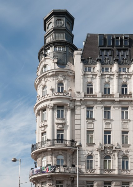 Linke Wienzeile 2 building
