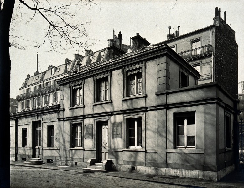 Louis Pasteur, exterior of Ecole Normale Supérieure. Photogr Wellcome V0028767