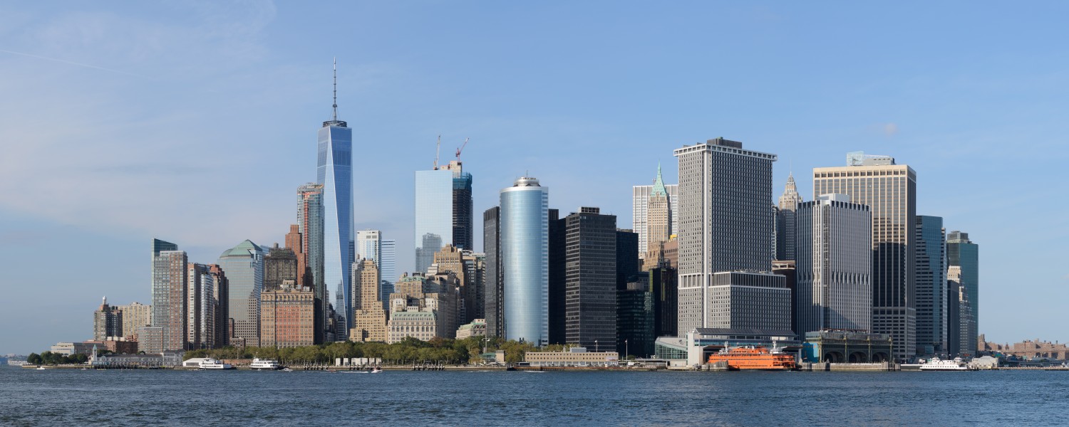 Lower Manhattan from Governors Island September 2016 panorama 2