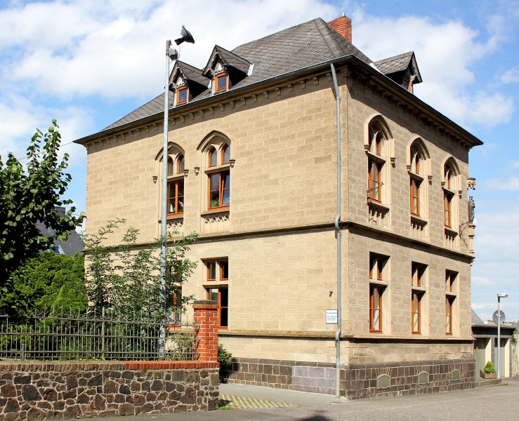 Mülheim-Kärlich, Pfarrhaus, Pfr.-Rödelstürtz-Str. 1