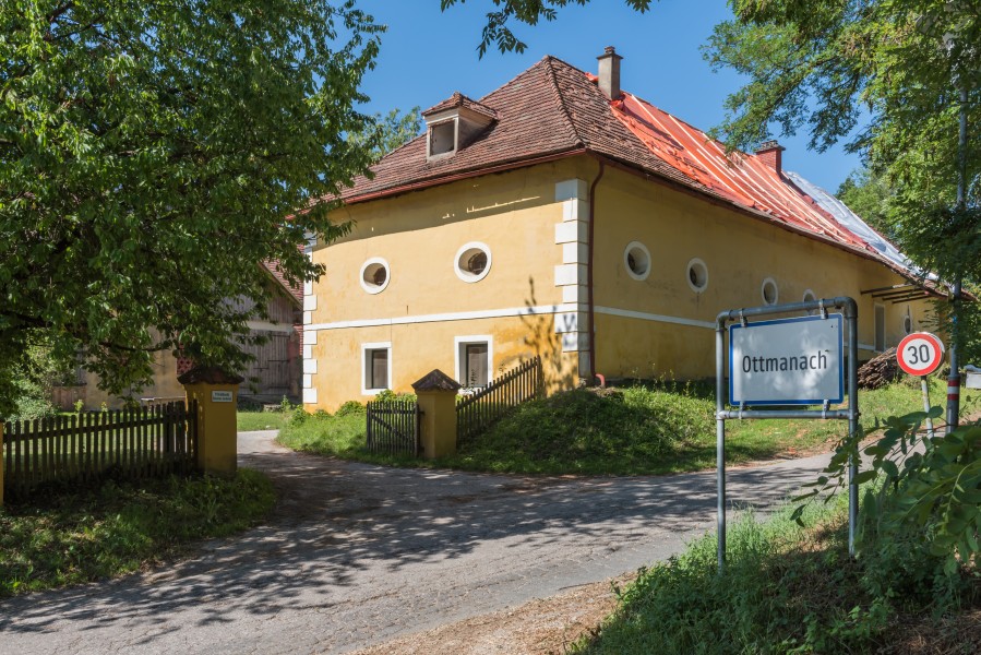 Magdalensberg Ottmanach 1 Schloss Wirtschaftsgebaeude 18072015 5900