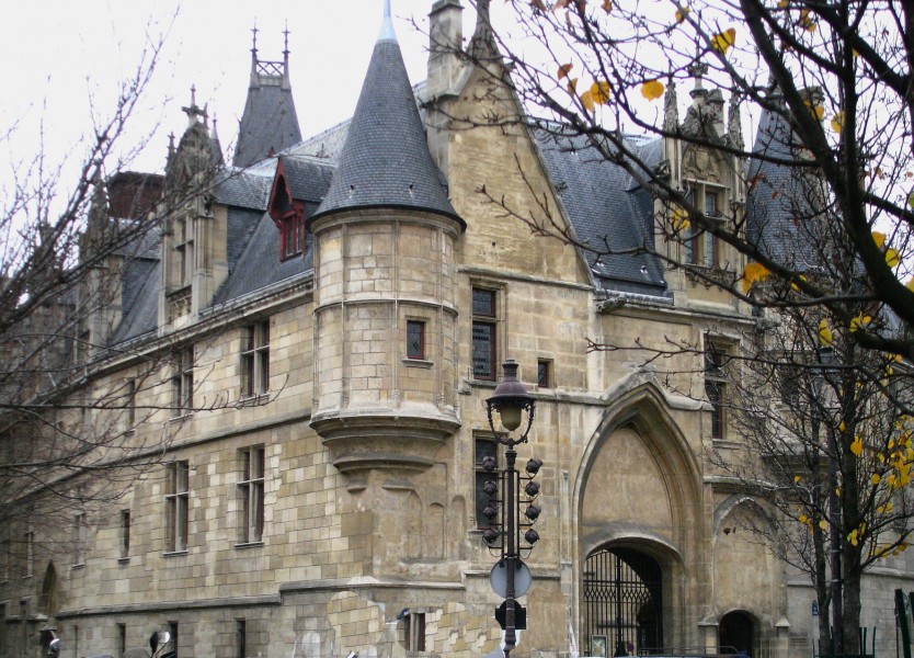 Maintenant, un biblioteque