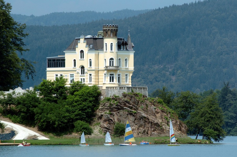 Maria Woerth Reifnitz Schloss 05082008 01
