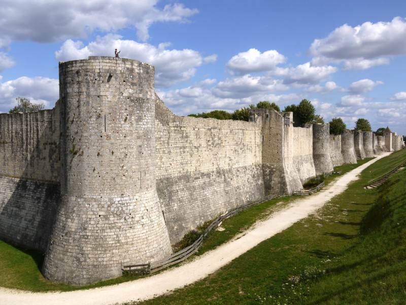 Medieval fortifications of Provins P1120605