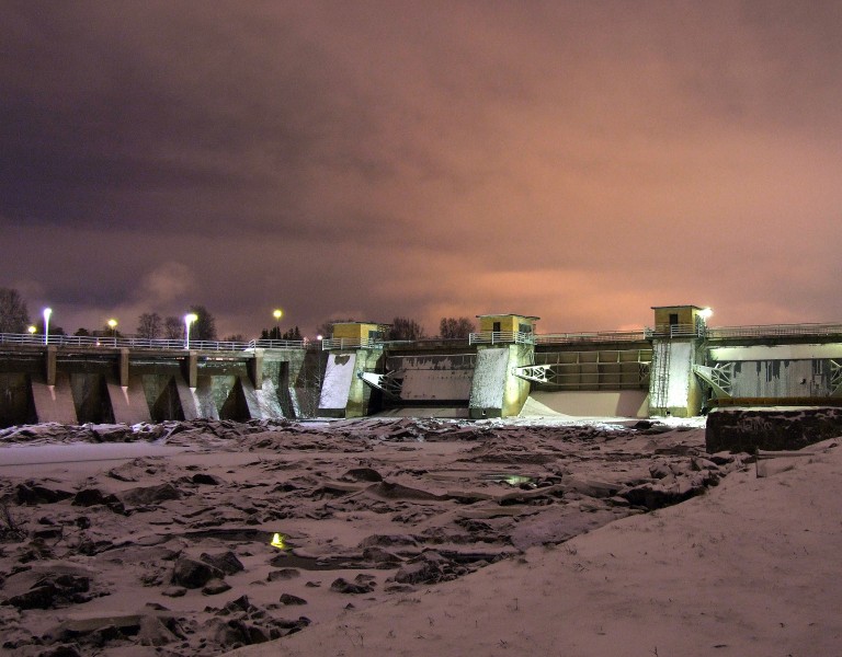 Merikoski Dam at winter night 20081125