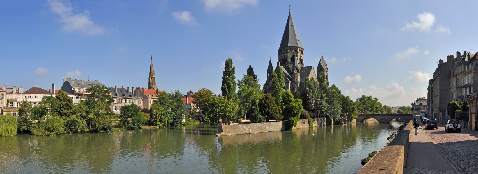 Metz R01