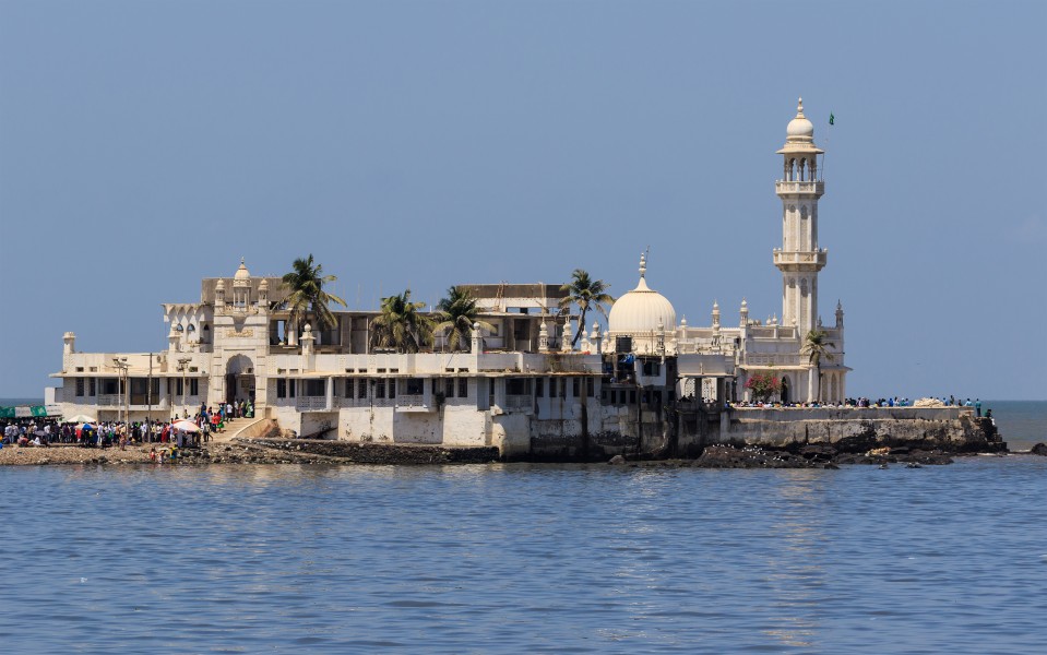 Mumbai 03-2016 11 Haji Ali Dargah