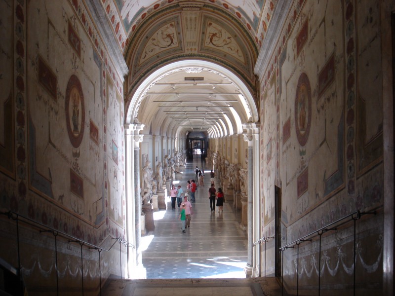 Musei vaticani - galleria delle statue 01156