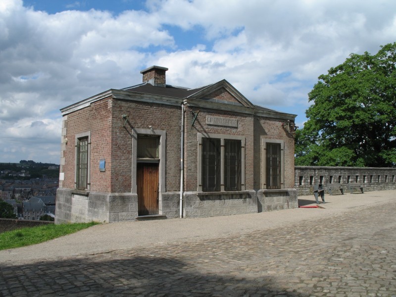 Namur Grande Garde R01