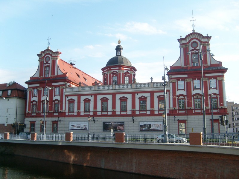 Ossolineum od Odry
