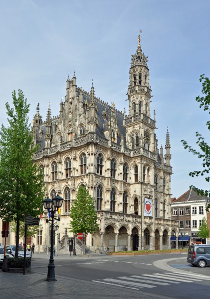 Oudenaarde Stadhuis R01