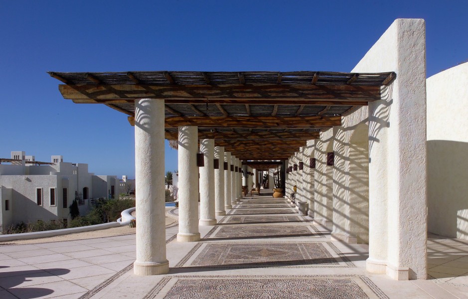 Outdoor covered walkway (Cabo San Lucas)