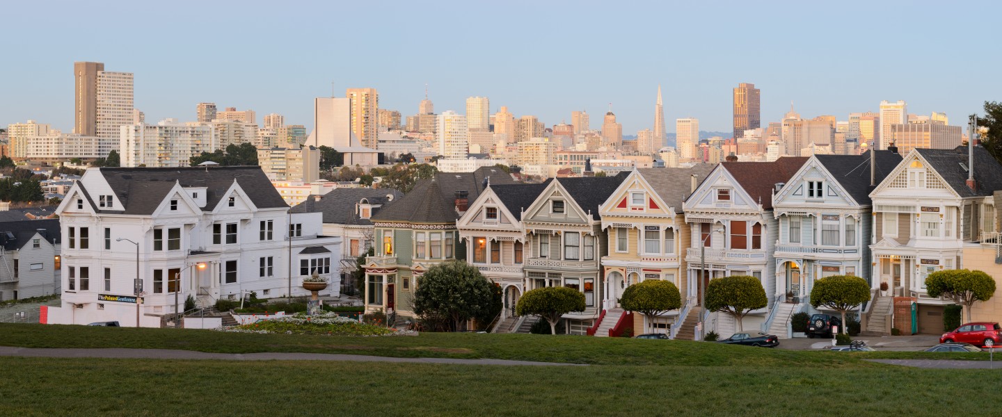Painted Ladies San Francisco January 2013 panorama 1