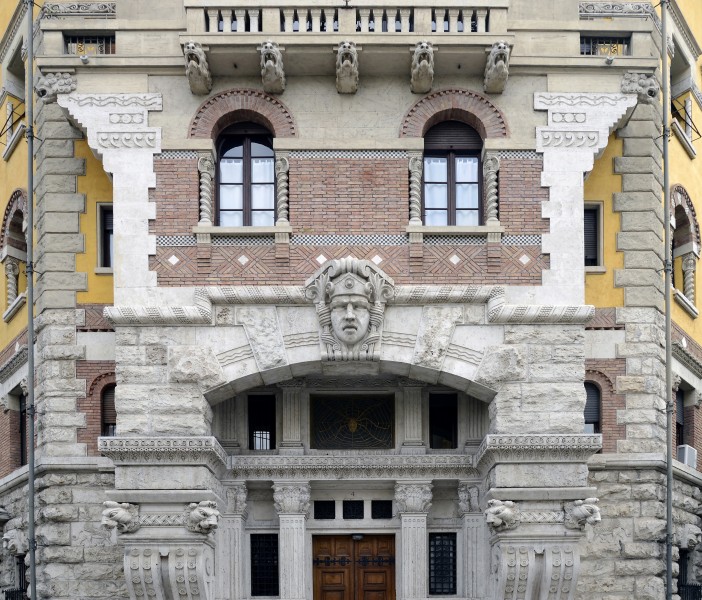Palace in quartiere coppedè