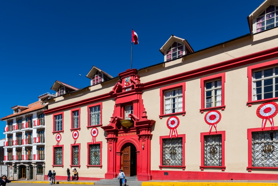 Palacio de Justicia, Plaza Republicana, Puno, Perú, 2015-08-01, DD 51