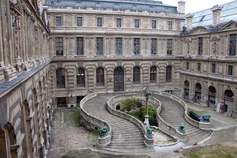 Palazzo del louvre, corte Lefuel con doppia scalinata