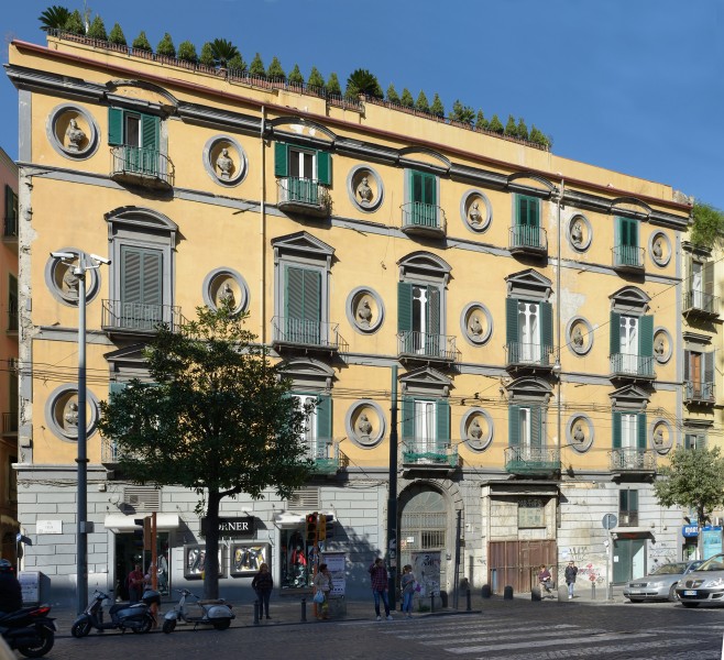 Palazzo dello Schiantarelli Napoli