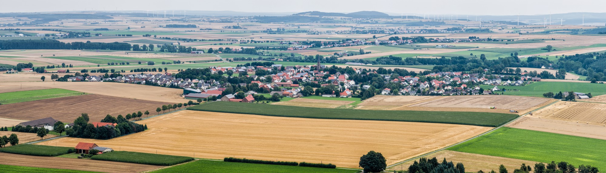 Panorama Daseburg und Umgebung vom Desenberg 2014