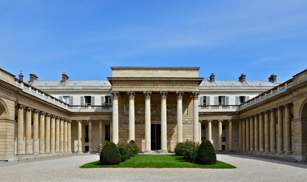 Paris Palais Légion-d'Honneur Cour 2014 B