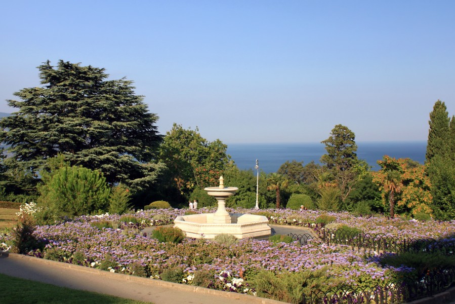 Park pałacowy w Liwadii 02