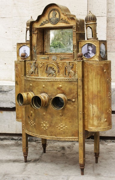 Peep show Iran