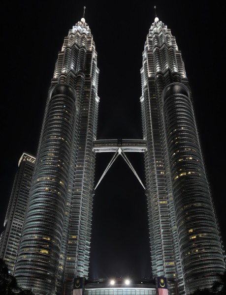Petronas Twin Towers byN