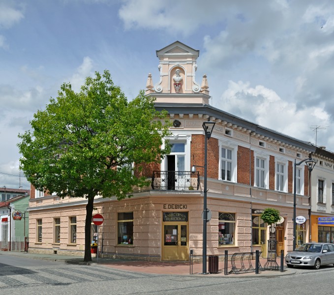 PL-Mielec, kamienica Dębickich 2013-06-02--13-37-16-001 cr